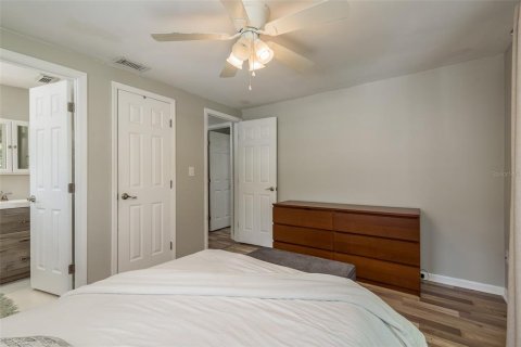 Casa en venta en Tampa, Florida, 3 dormitorios, 98.1 m2 № 1363299 - foto 22