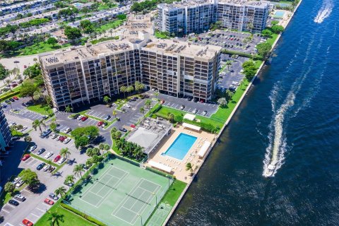 Condominio en venta en Hallandale Beach, Florida, 2 dormitorios, 104.98 m2 № 1221042 - foto 1