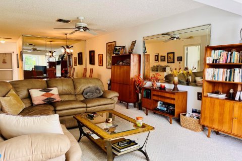 Condo in Delray Beach, Florida, 2 bedrooms  № 777929 - photo 16