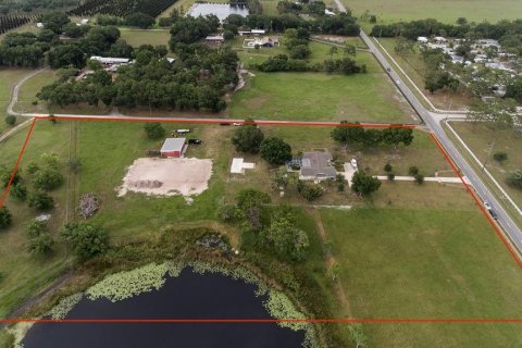 Casa en venta en DeLand, Florida, 3 dormitorios, 194.82 m2 № 1246763 - foto 1