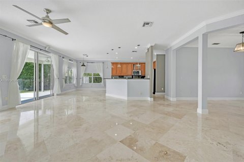 Casa en venta en Boca Raton, Florida, 5 dormitorios, 268.49 m2 № 1407611 - foto 13