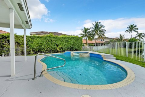 Casa en venta en Boca Raton, Florida, 5 dormitorios, 268.49 m2 № 1407611 - foto 8