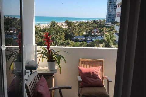 Copropriété à louer à Miami Beach, Floride: 1 chambre, 78.5 m2 № 11924 - photo 7