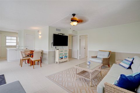 Casa en venta en Key Largo, Florida, 3 dormitorios № 1385776 - foto 12