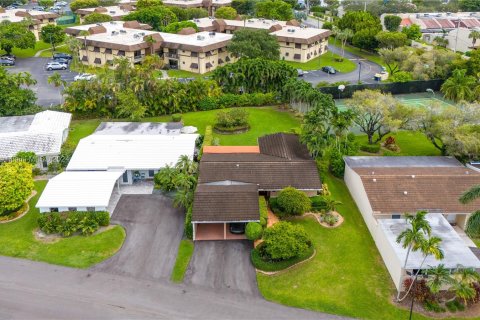 Villa ou maison à vendre à Miami, Floride: 3 chambres, 132.29 m2 № 1385698 - photo 24