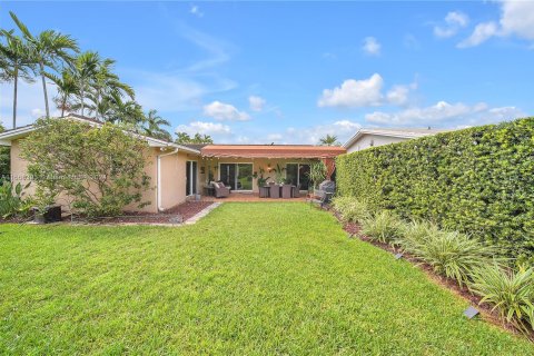 Villa ou maison à vendre à Miami, Floride: 3 chambres, 132.29 m2 № 1385698 - photo 1