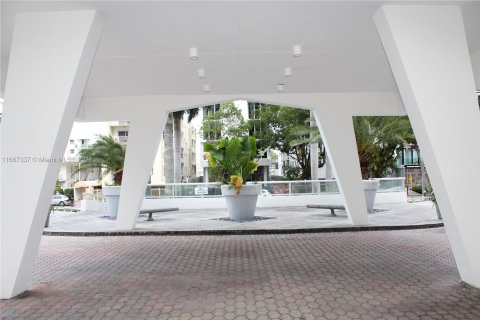 Copropriété à vendre à Miami Beach, Floride: 1 chambre, 79.9 m2 № 1385737 - photo 26