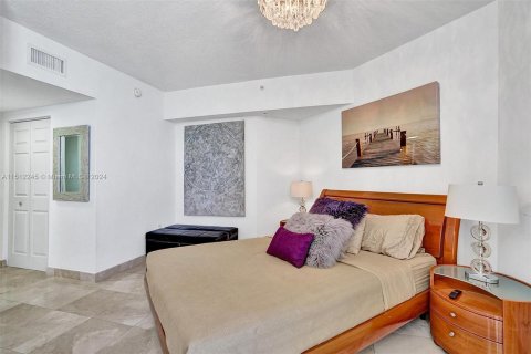 Condominio en venta en Sunny Isles Beach, Florida, 3 dormitorios, 152.08 m2 № 942484 - foto 27