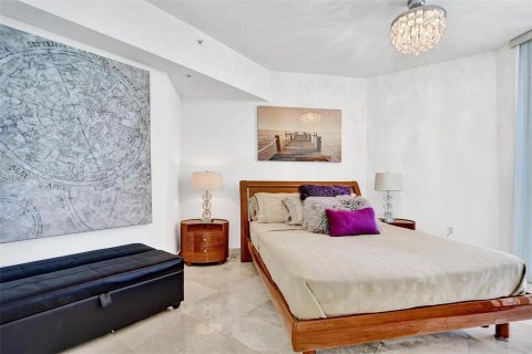Condominio en venta en Sunny Isles Beach, Florida, 3 dormitorios, 152.08 m2 № 942484 - foto 26