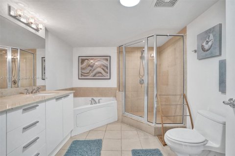 Condominio en venta en Sunny Isles Beach, Florida, 3 dormitorios, 152.08 m2 № 942484 - foto 24