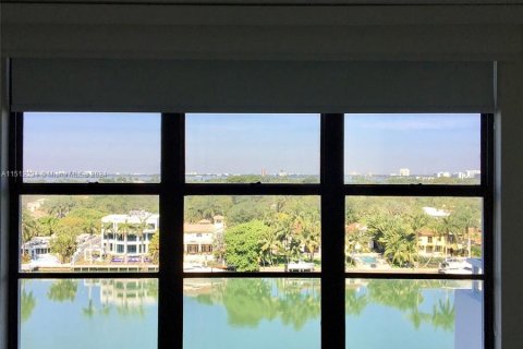 Condominio en venta en Miami Beach, Florida, 1 dormitorio, 83.61 m2 № 942483 - foto 14