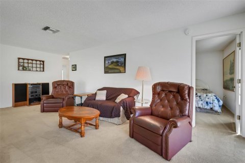 Condo in Port Richey, Florida, 2 bedrooms  № 1276150 - photo 10