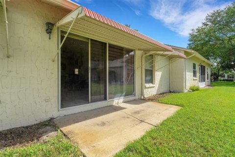 Condo in Port Richey, Florida, 2 bedrooms  № 1276150 - photo 22