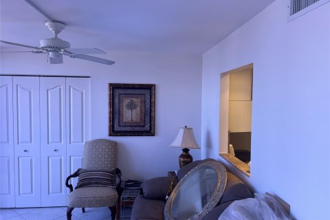 Condominio en venta en Hallandale Beach, Florida, 2 dormitorios, 94.76 m2 № 1187666 - foto 8