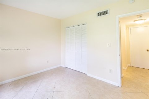 Copropriété à louer à Miami, Floride: 2 chambres, 84.54 m2 № 1365954 - photo 13