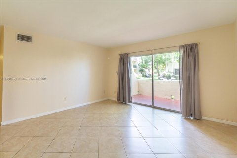 Copropriété à louer à Miami, Floride: 2 chambres, 84.54 m2 № 1365954 - photo 3