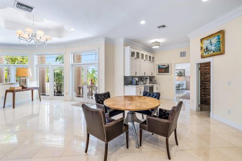 Villa ou maison à vendre à West Palm Beach, Floride: 6 chambres, 609.07 m2 № 580096 - photo 30