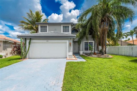 Villa ou maison à vendre à Miramar, Floride: 4 chambres, 245.17 m2 № 1368685 - photo 1