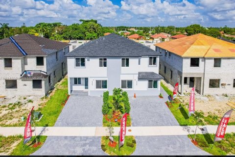 Touwnhouse à vendre à Miami, Floride: 5 chambres № 1368726 - photo 7