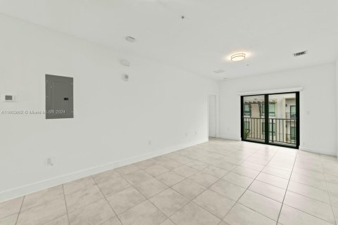 Condominio en venta en Doral, Florida, 1 dormitorio, 68.56 m2 № 1223445 - foto 7