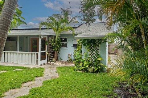 House in Lake Worth, Florida 3 bedrooms, 107.77 sq.m. № 1207755 - photo 29