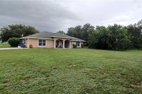 House in Lake Placid, Florida 4 bedrooms, 178.93 sq.m. № 1312707 - photo 1