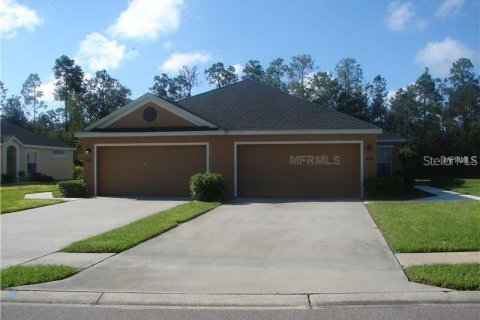 House in New Port Richey, Florida 2 bedrooms, 105.91 sq.m. № 1312708 - photo 1