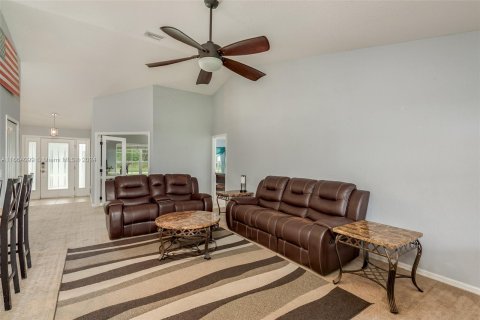 Casa en venta en New Port Richey, Florida, 4 dormitorios № 1375638 - foto 14