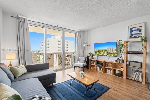 Copropriété à vendre à Miami Beach, Floride: 1 chambre, 75.25 m2 № 1320622 - photo 3