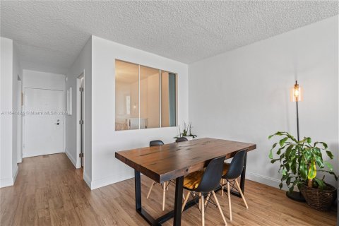 Copropriété à vendre à Miami Beach, Floride: 1 chambre, 75.25 m2 № 1320622 - photo 15