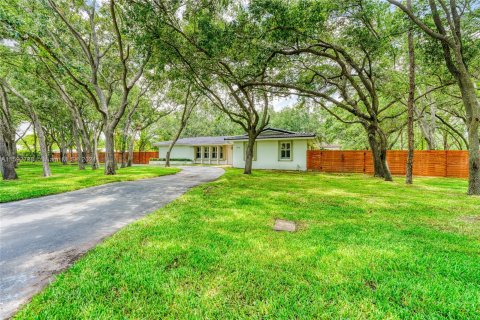 Villa ou maison à vendre à Pinecrest, Floride: 5 chambres, 248.05 m2 № 1185694 - photo 27