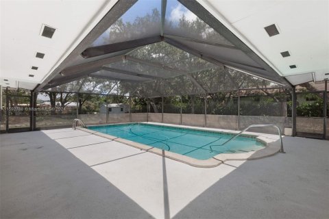 Villa ou maison à vendre à Pinecrest, Floride: 5 chambres, 248.05 m2 № 1185694 - photo 20