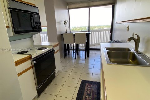 Copropriété à vendre à Aventura, Floride: 1 chambre, 105.91 m2 № 981197 - photo 6