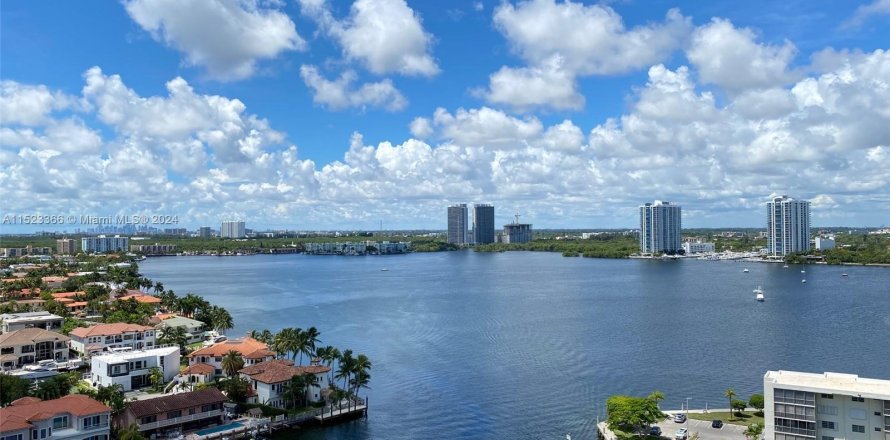 Condo in Aventura, Florida, 1 bedroom  № 981197