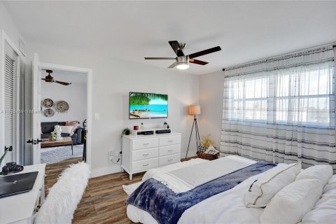 Condo in Sunrise, Florida, 2 bedrooms  № 986203 - photo 23