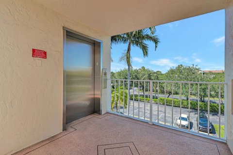 Condo in Delray Beach, Florida, 2 bedrooms  № 1102121 - photo 16