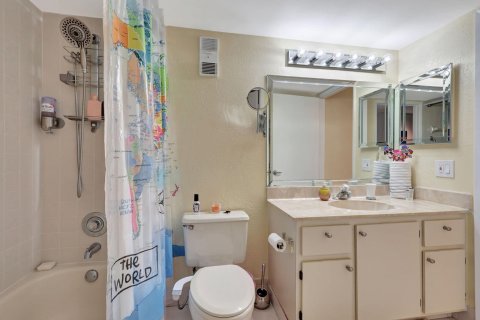 Condo in Delray Beach, Florida, 2 bedrooms  № 1102121 - photo 22