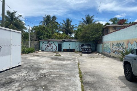 Купить земельный участок в Майами, Флорида № 718334 - фото 1