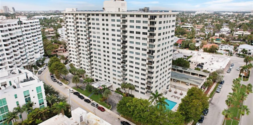 Condo in Fort Lauderdale, Florida, 2 bedrooms  № 959024