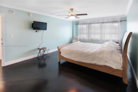 Condo in Fort Lauderdale, Florida, 2 bedrooms  № 959024 - photo 24