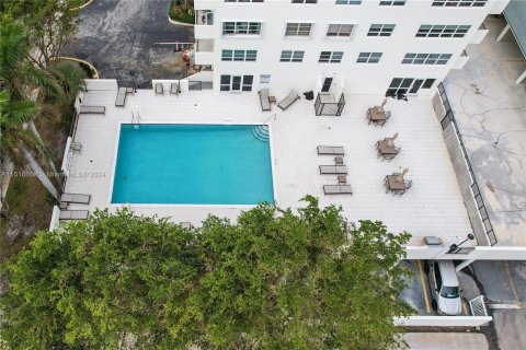 Condo in Fort Lauderdale, Florida, 2 bedrooms  № 959024 - photo 5