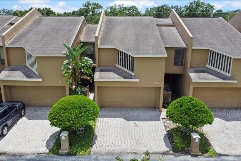 Adosado en venta en Tampa, Florida, 3 dormitorios, 196.49 m2 № 1314107 - foto 2