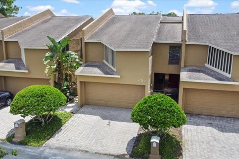 Adosado en venta en Tampa, Florida, 3 dormitorios, 196.49 m2 № 1314107 - foto 3