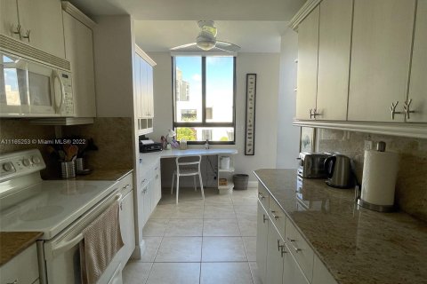 Copropriété à louer à Key Biscayne, Floride: 2 chambres, 166.3 m2 № 1498 - photo 6