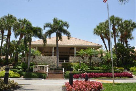 Villa ou maison à vendre à Boynton Beach, Floride: 3 chambres, 228.35 m2 № 684454 - photo 13
