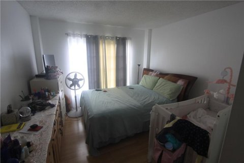 Condo in Lauderhill, Florida, 2 bedrooms  № 947906 - photo 11