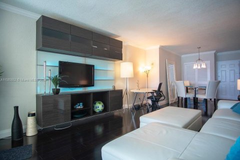 Copropriété à louer à Hollywood, Floride: 1 chambre, 69.21 m2 № 1180336 - photo 5