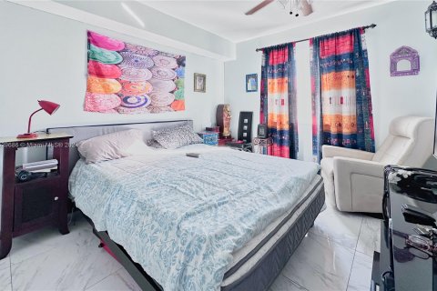Купить кондоминиум в Уэст -Майами, Флорида 3 спальни, 94.76м2, № 1016872 - фото 9