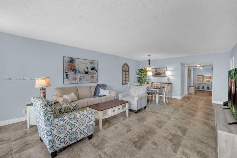 Copropriété à louer à Pompano Beach, Floride: 3 chambres, 130.99 m2 № 1310379 - photo 3