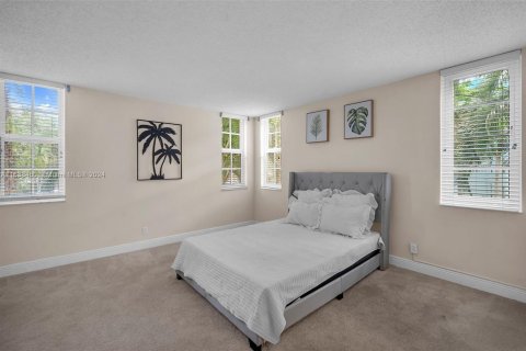 Condo in Pompano Beach, Florida, 3 bedrooms  № 1310379 - photo 8